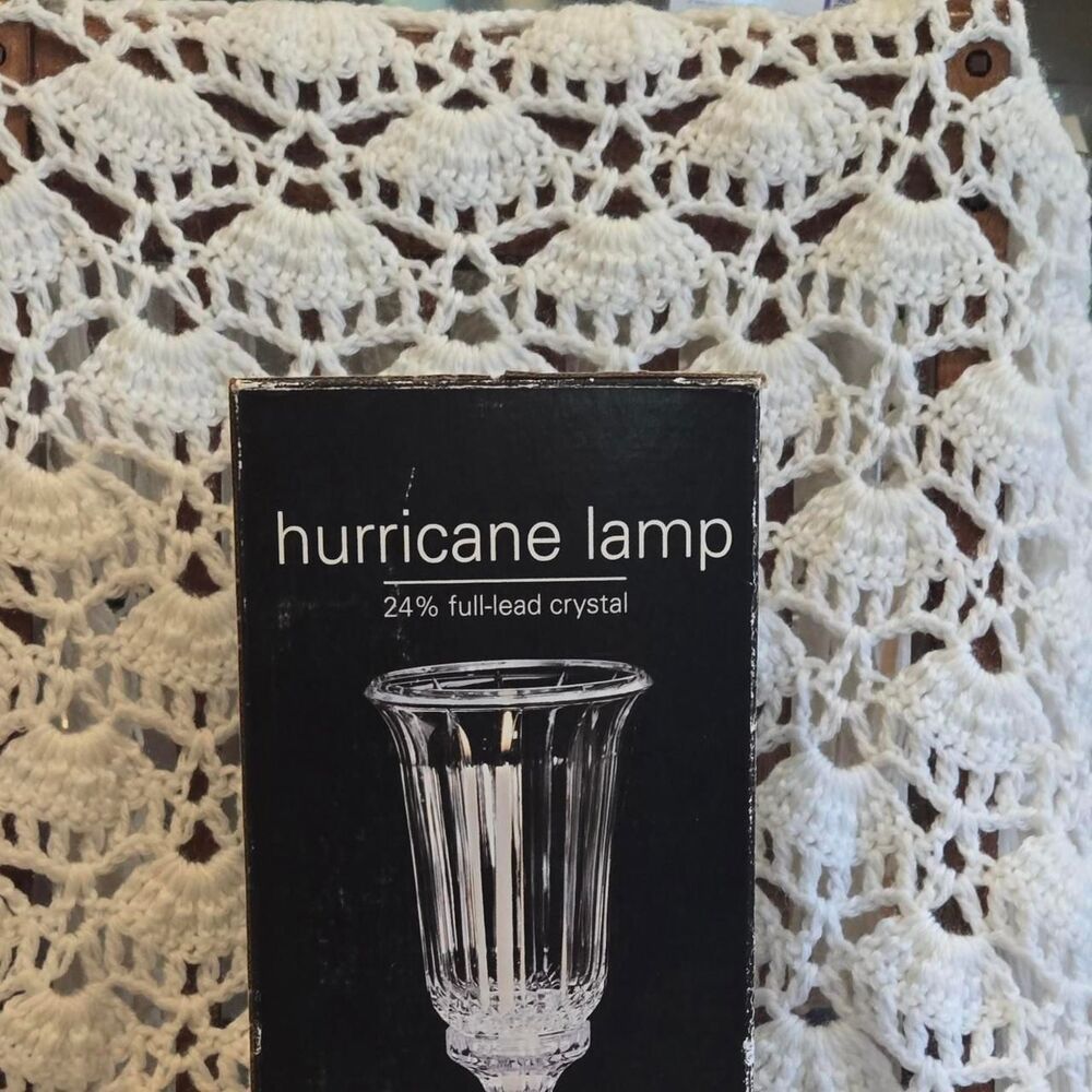 Crown Court Crystal Hurricane LamBoxp with